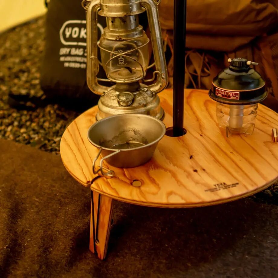 TRIPODTABLE RPUND
