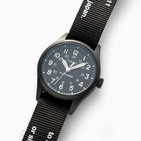 TIMEX × and wander EXPEDITION NORTH FIELD POST SOLAR TIMEX × and wander EXPEDITION NORTH FIELD POST SOLAR